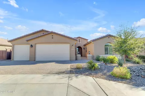 803 W Gum Tree Ave, San Tan Valley, AZ 85140