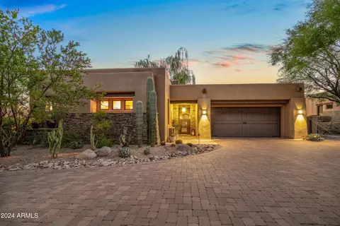 10585 E Crescent Moon Dr #28, Scottsdale, AZ 85262