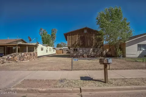 520 N Colorado Ave, Winslow, AZ 86047