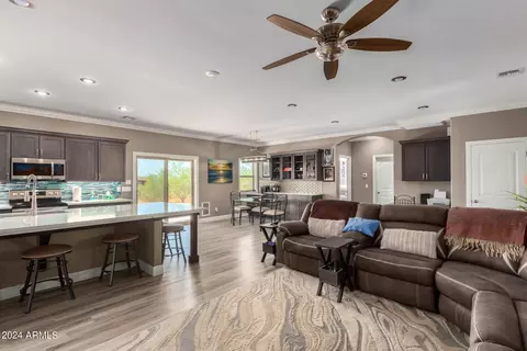 2235 E Cody St, Apache Junction, AZ 85119 photo 3