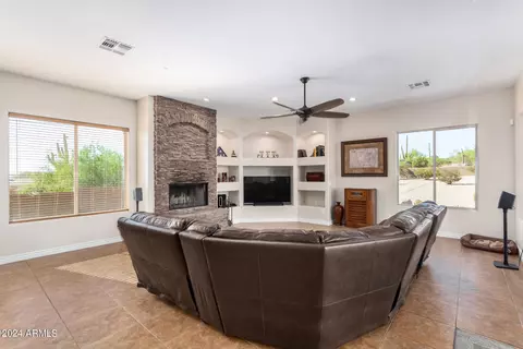1112 E Arroyo Rd, Phoenix, AZ 85086 photo 4