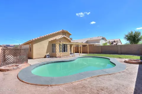 1043 N Agave St, Casa Grande, AZ 85122
