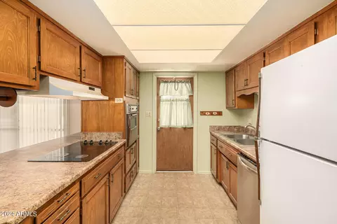 903 E Campus Dr, Tempe, AZ 85282 photo 10
