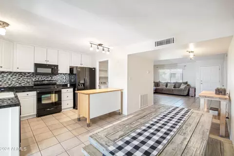 5968 N 83rd St, Scottsdale, AZ 85250