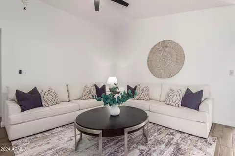 3122 E Taro Ln, Phoenix, AZ 85050 photo 5