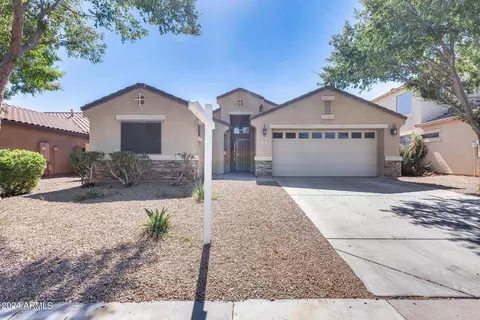 751 E Mule Train Trl, San Tan Valley, AZ 85143