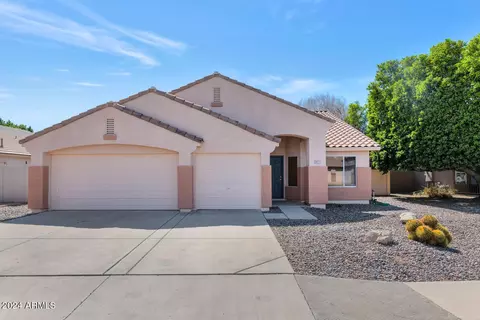 5613 E Garnet Ave, Mesa, AZ 85206