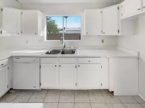 1435 E Divot Dr, Tempe, AZ 85283 photo 15