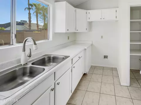 1435 E Divot Dr, Tempe, AZ 85283 photo 17