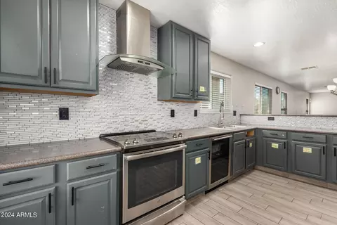 Kitchen - 7221 W Globe Ave, Phoenix, AZ 85043 photo 2 of 2