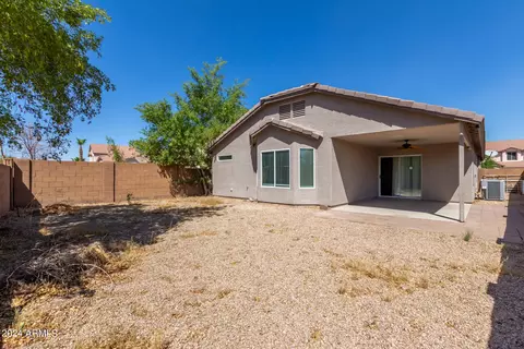 Exterior - 7221 W Globe Ave, Phoenix, AZ 85043 photo 4 of 7