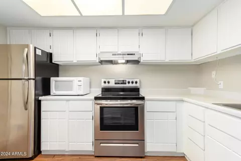 4201 E Camelback Rd #35, Phoenix, AZ 85018