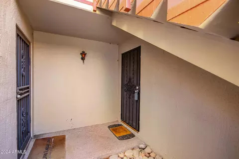4201 E Camelback Rd #35, Phoenix, AZ 85018 photo 6