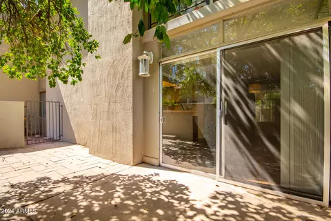 4201 E Camelback Rd #35, Phoenix, AZ 85018 photo 5