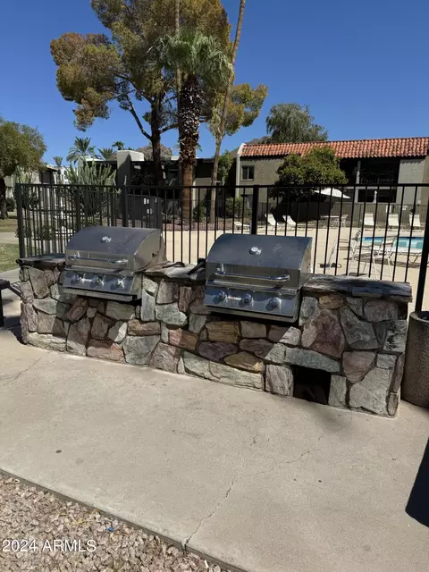 4201 E Camelback Rd #35, Phoenix, AZ 85018 photo 32