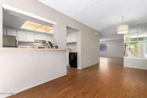 4201 E Camelback Rd #35, Phoenix, AZ 85018 photo 15
