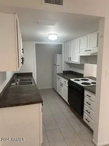4619 E Southgate Ave, Phoenix, AZ 85040 photo 4