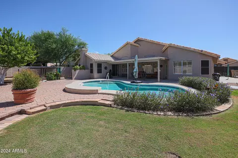 8826 W Karen Lee Ln, Peoria, AZ 85382