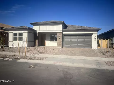 908 W Superstition Dr, Queen Creek, AZ 85140