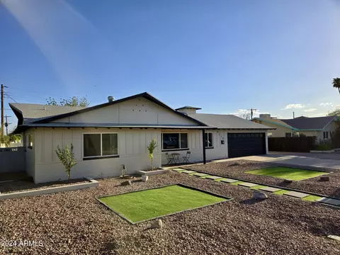 8125 E Sheridan St, Scottsdale, AZ 85257