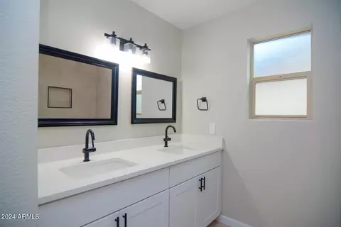 601 E Muriel Dr, Phoenix, AZ 85022 photo 16