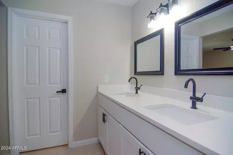 601 E Muriel Dr, Phoenix, AZ 85022 photo 23