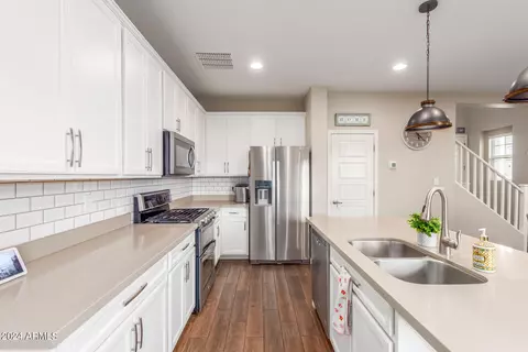 9804 E Axle Ave, Mesa, AZ 85212 photo 7
