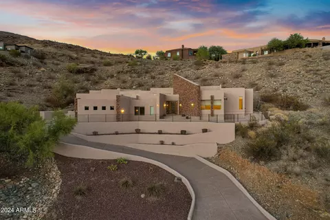 2118 E Clubhouse Dr, Phoenix, AZ 85048