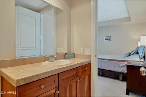 2211 E Camelback Rd #702, Phoenix, AZ 85016 photo 28