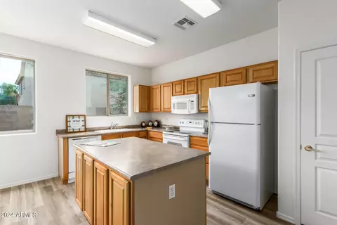 3771 E Sebastian Ln, Gilbert, AZ 85297 photo 6