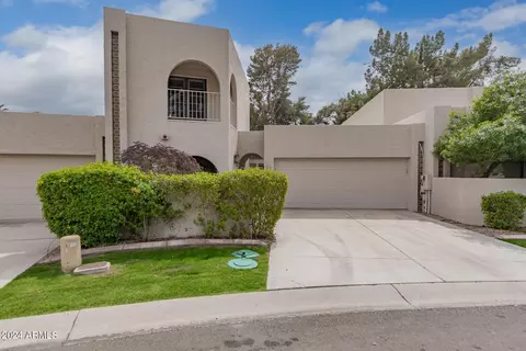 1039 N Vista Verde Cir, Litchfield Park, AZ 85340