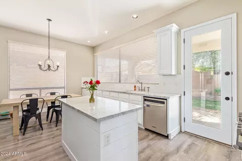 7211 E Nathan St, Mesa, AZ 85207 photo 6
