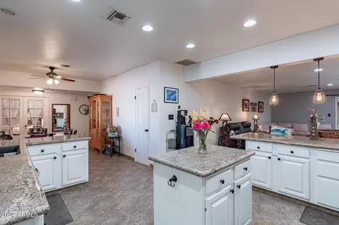 Kitchen - 9645 E Brown Rd, Mesa, AZ 85207 photo 4 of 6