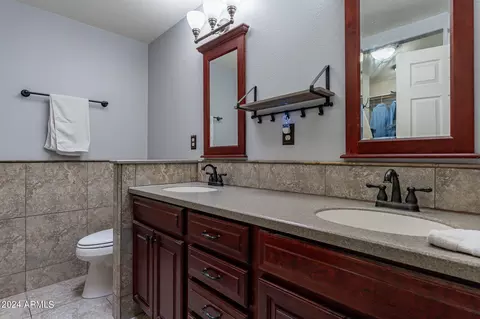 Bath - 9645 E Brown Rd, Mesa, AZ 85207 photo 3 of 4