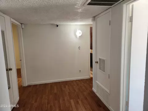 4132 W Echo Ln, Phoenix, AZ 85051 photo 17