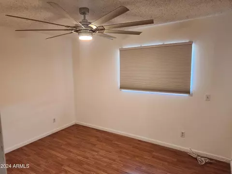 4132 W Echo Ln, Phoenix, AZ 85051 photo 21
