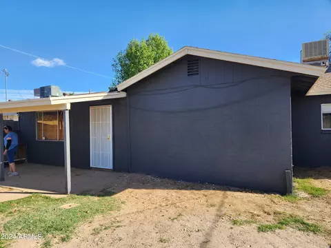 4132 W Echo Ln, Phoenix, AZ 85051 photo 11