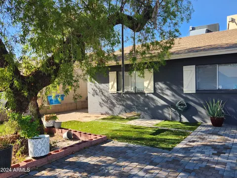 4132 W Echo Ln, Phoenix, AZ 85051 photo 3