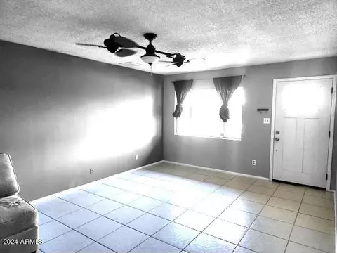 4132 W Echo Ln, Phoenix, AZ 85051 photo 10