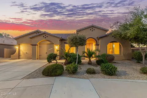 1810 S 162nd Ln, Goodyear, AZ 85338