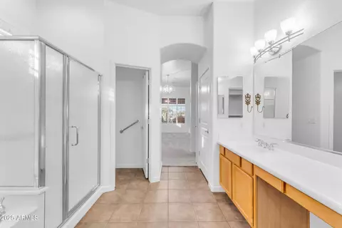 2012 E Valencia Dr, Phoenix, AZ 85042 photo 24