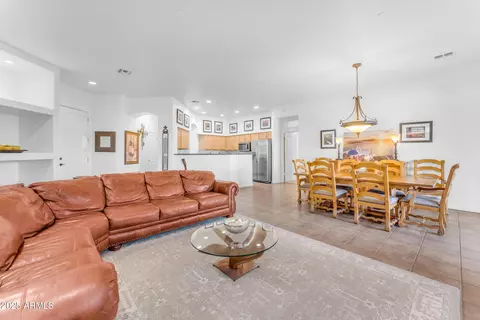2012 E Valencia Dr, Phoenix, AZ 85042 photo 11