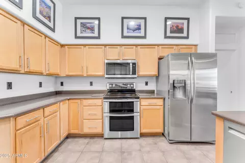 2012 E Valencia Dr, Phoenix, AZ 85042 photo 16