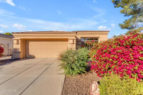 2012 E Valencia Dr, Phoenix, AZ 85042 photo 2