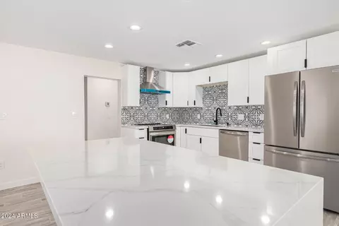 2049 E Orange St, Tempe, AZ 85281 photo 11