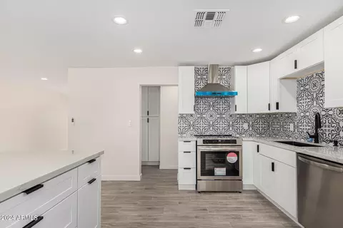 2049 E Orange St, Tempe, AZ 85281 photo 5
