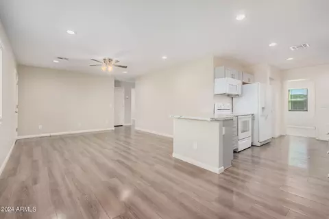 109 E 6th Ave, Mesa, AZ 85210 photo 9
