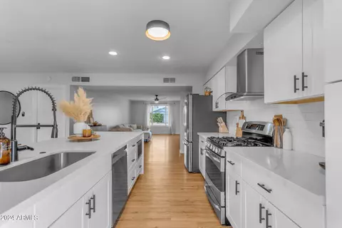 1411 E Campus Dr, Tempe, AZ 85282 photo 22