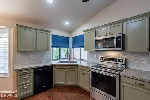 123 E Maria Ln, Tempe, AZ 85284 photo 7