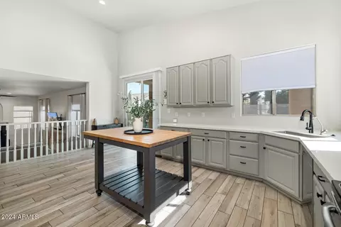 239 E Pinto Ct, Gilbert, AZ 85296 photo 8